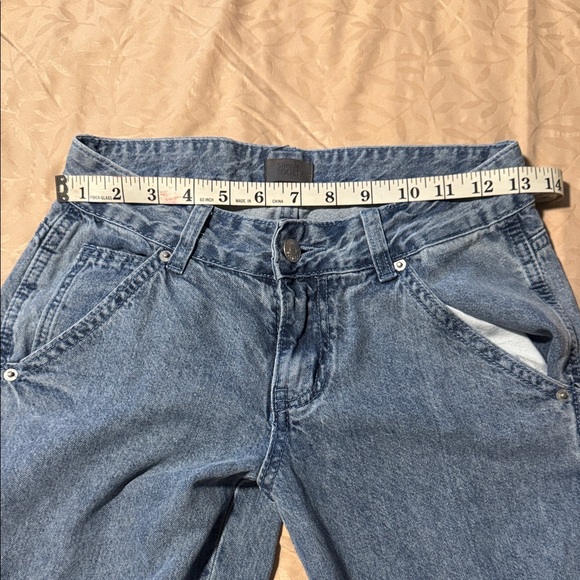 Stylish Blue Cargo Wide Leg Jeans - Picture 4 of 8